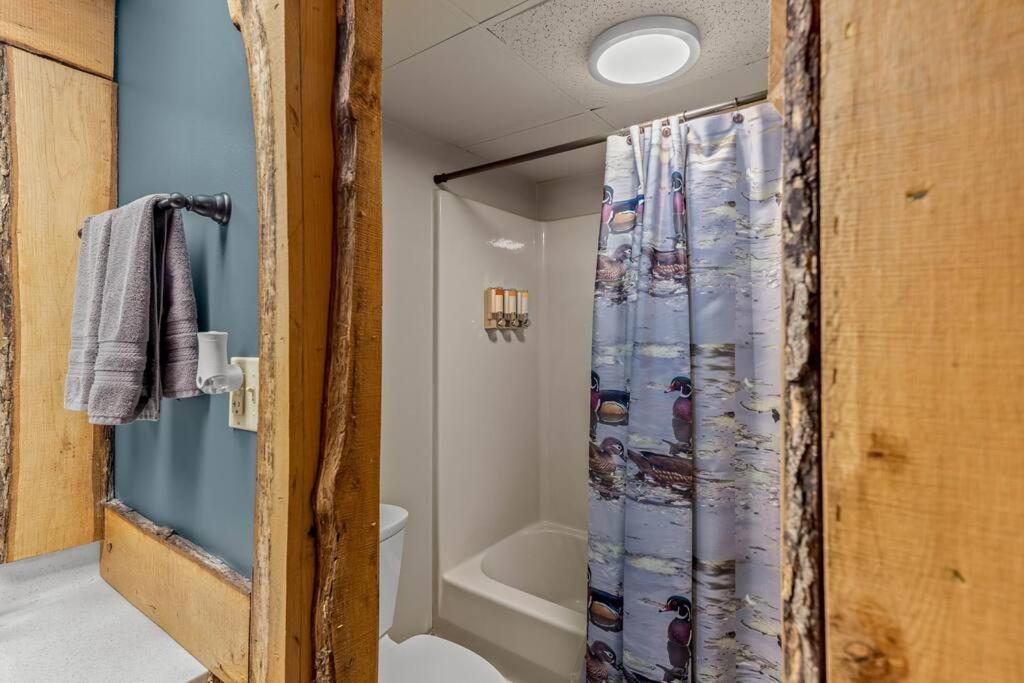 Stonegate Lodge 2 Queen Beds Fast Wifi 50" Tv Salt Water Pool Room #207 يوريكا سبرينغز المظهر الخارجي الصورة
